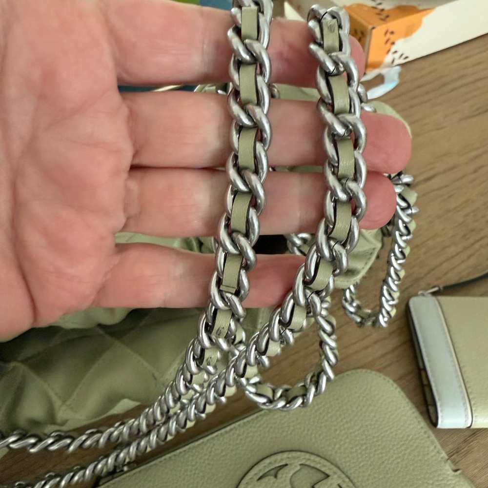 4 Piece Set! Tory Burch Quilted Chain Shoulder Bag - Fleming in Olive Sprig - Picture 3 of 16